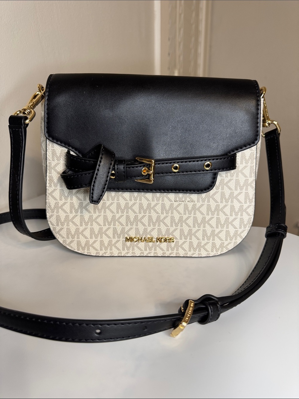 Michael Kors Emilia Small Logo Crossbody Bag